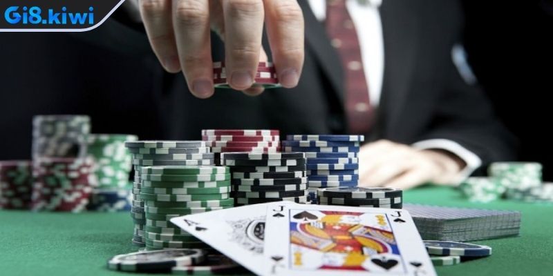 Bluff Là Gì? Tìm Hiểu Về Bluff Poker Và Các Loại Phổ Biến 2 Double bluff trong Poker